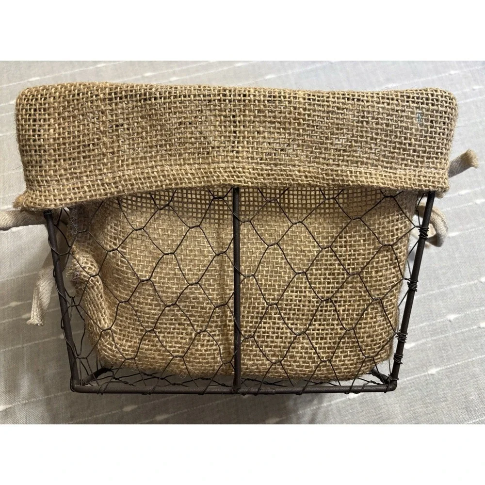 Rustic Country Farmhouse-style wire storage basket with removable burlap liner